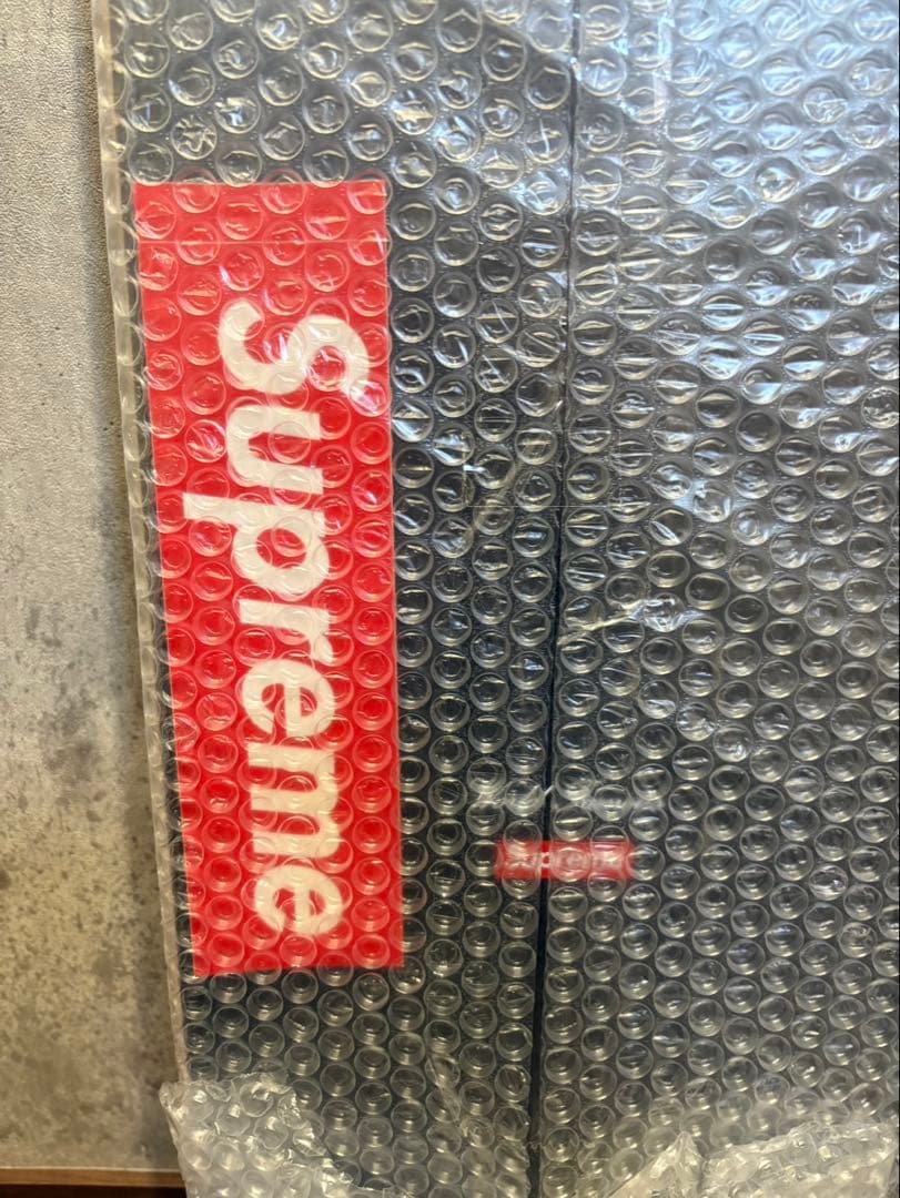Supreme 拳グラフィック スケートボードデッキ