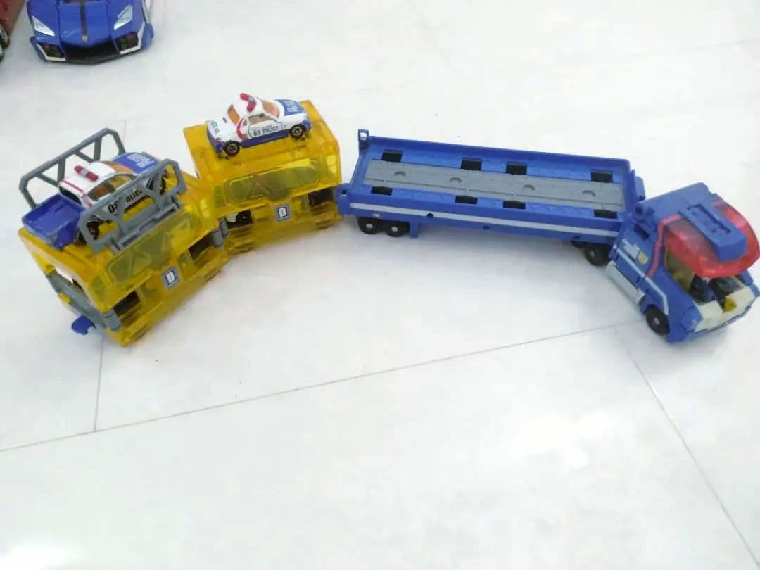 ハイパーレスキュー・ハイパーブルーポリス・トミカ・隊員・犬 価格