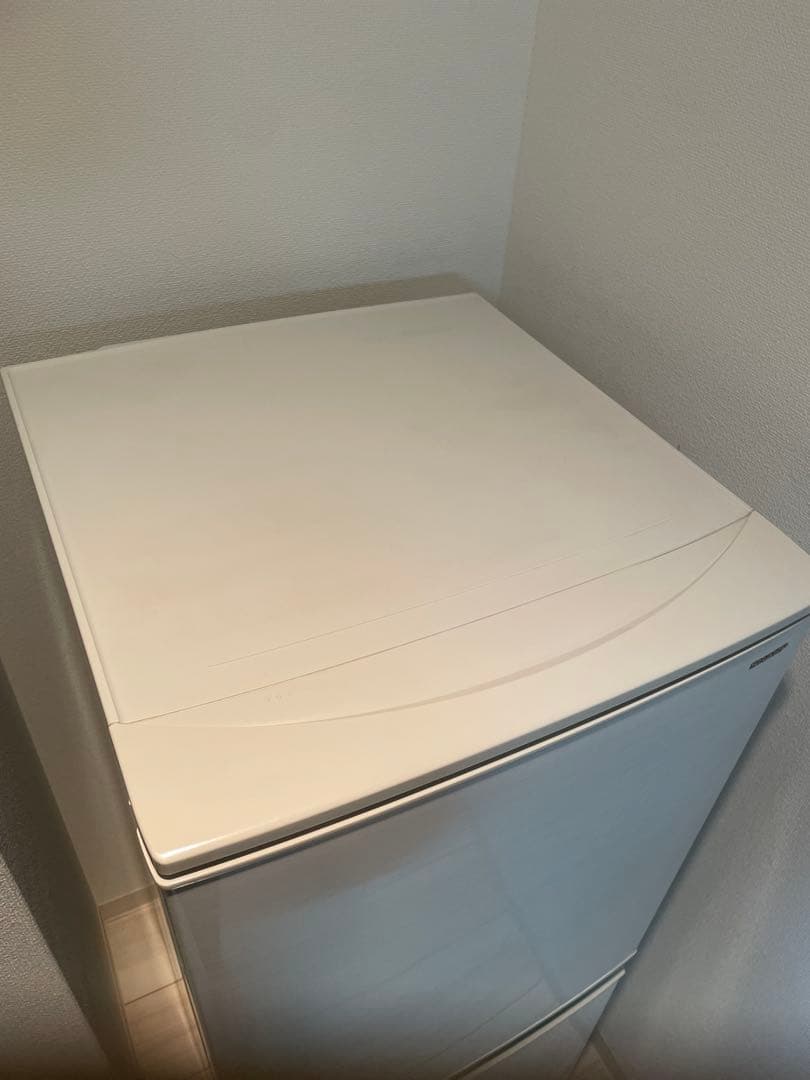 【大人気】シャープ 2ドア冷蔵庫 SJ-D14D-W 137L 2018年製