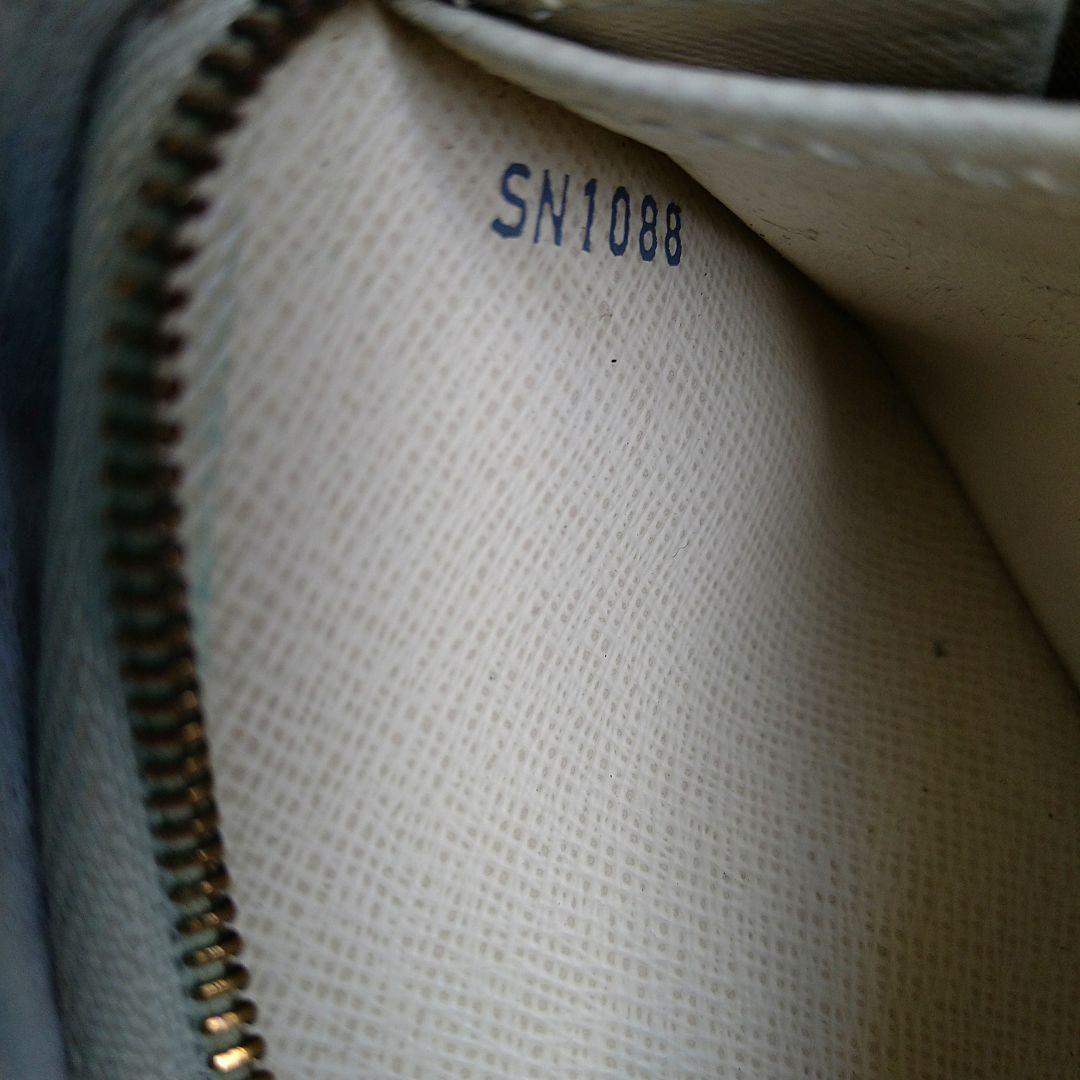 LOUIS VUITTON ジッピーパース ダミエ アズール ケース