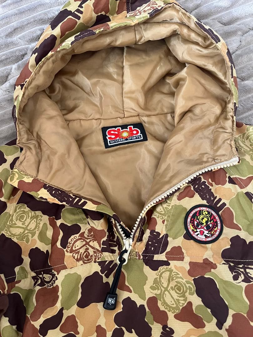 ヒステリックミニ　スポーツ　迷彩　セットアップ　上下セット　ウィンドブレーカー