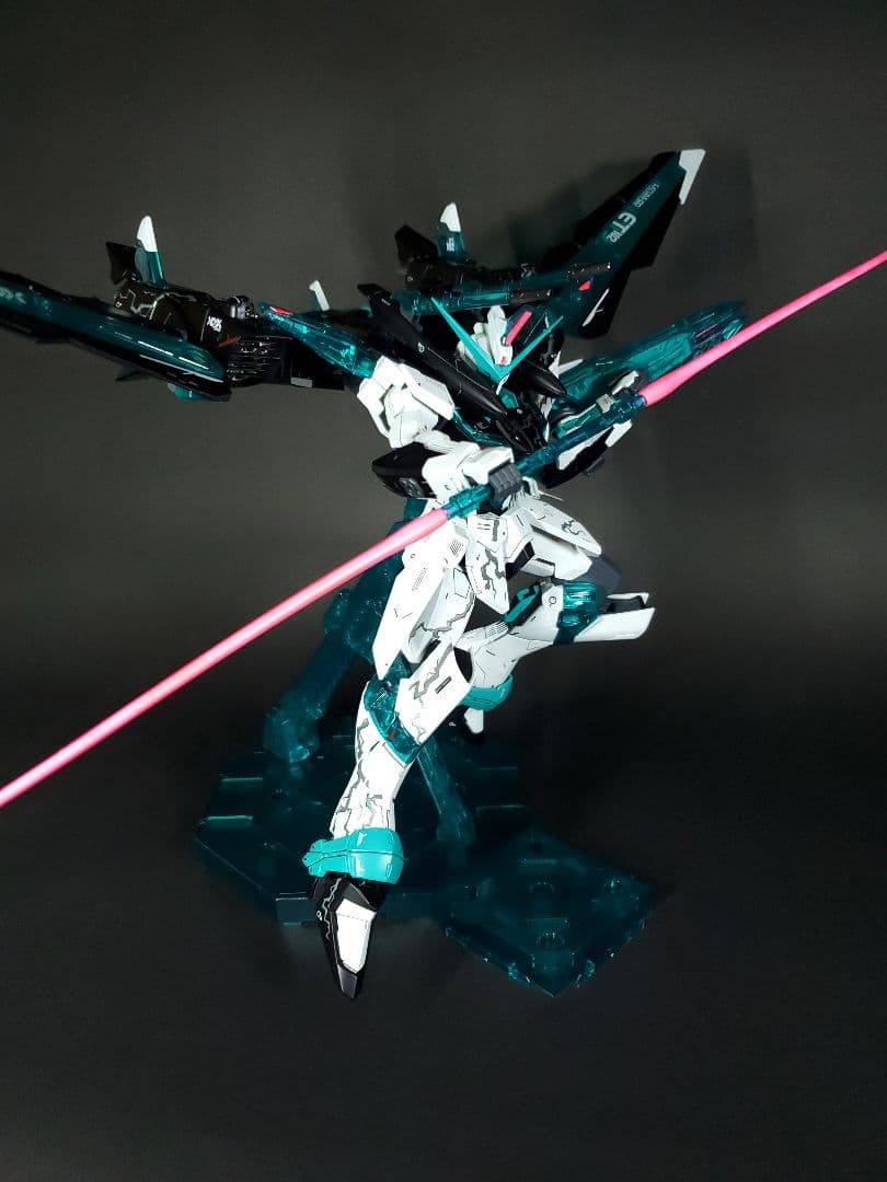 MGガンプラ ジャスティスガンダム 全塗装 クロスコントラスト　初音ミクカラー