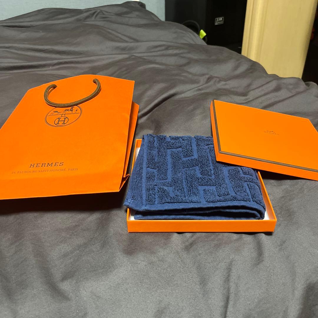 HERMES ネイビー タオルハンカチ - メルカリ