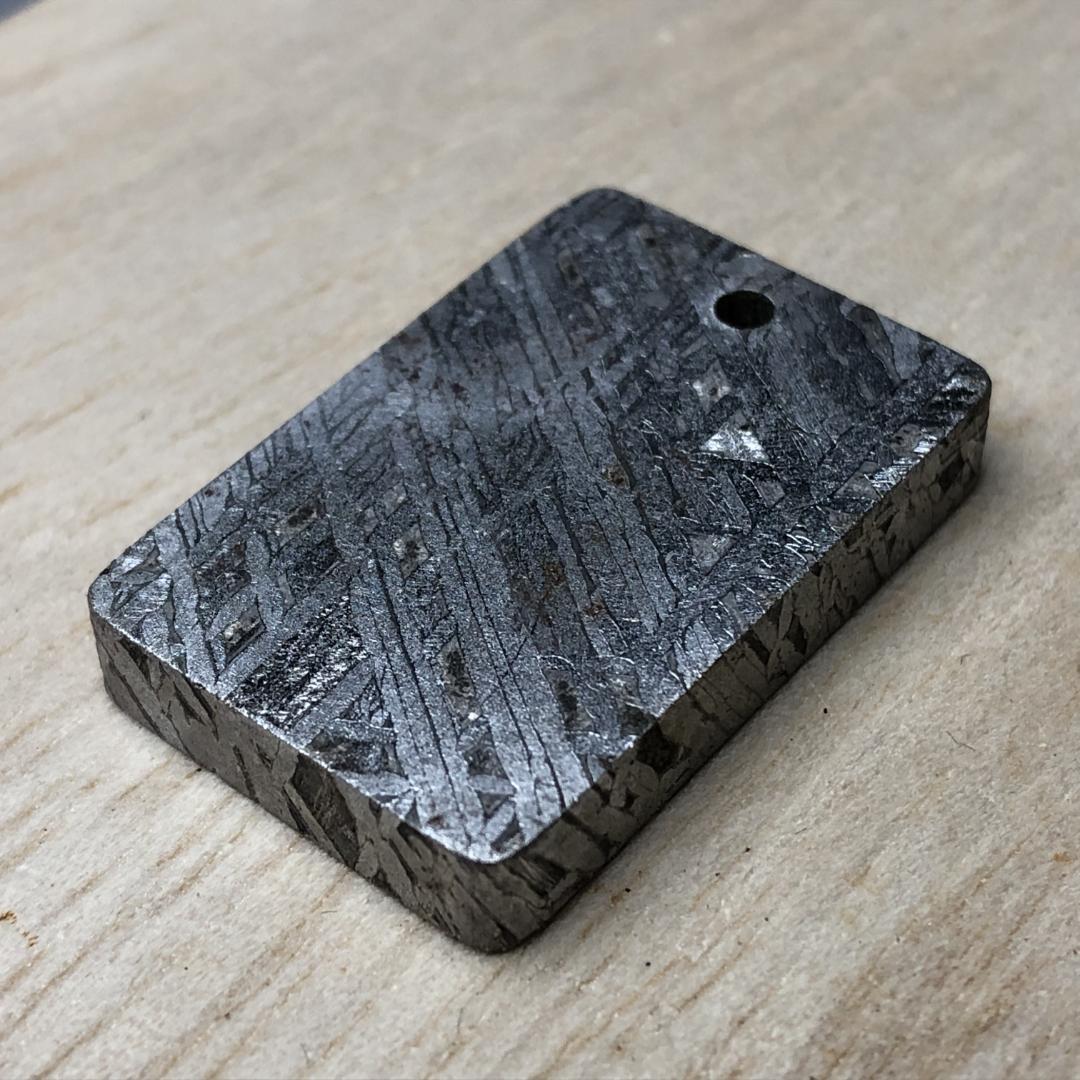 アルタイ隕石 鉄隕石 メテオライト ペンダントトップ 重さ約22g