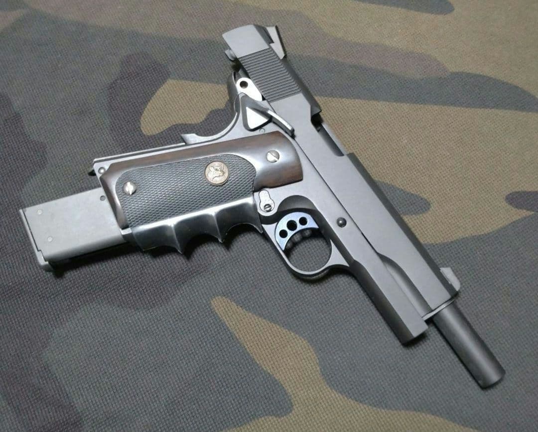バイオハザード8 ヴィレッジ「 M1911 」東京マルイ MEUピストル バイオ