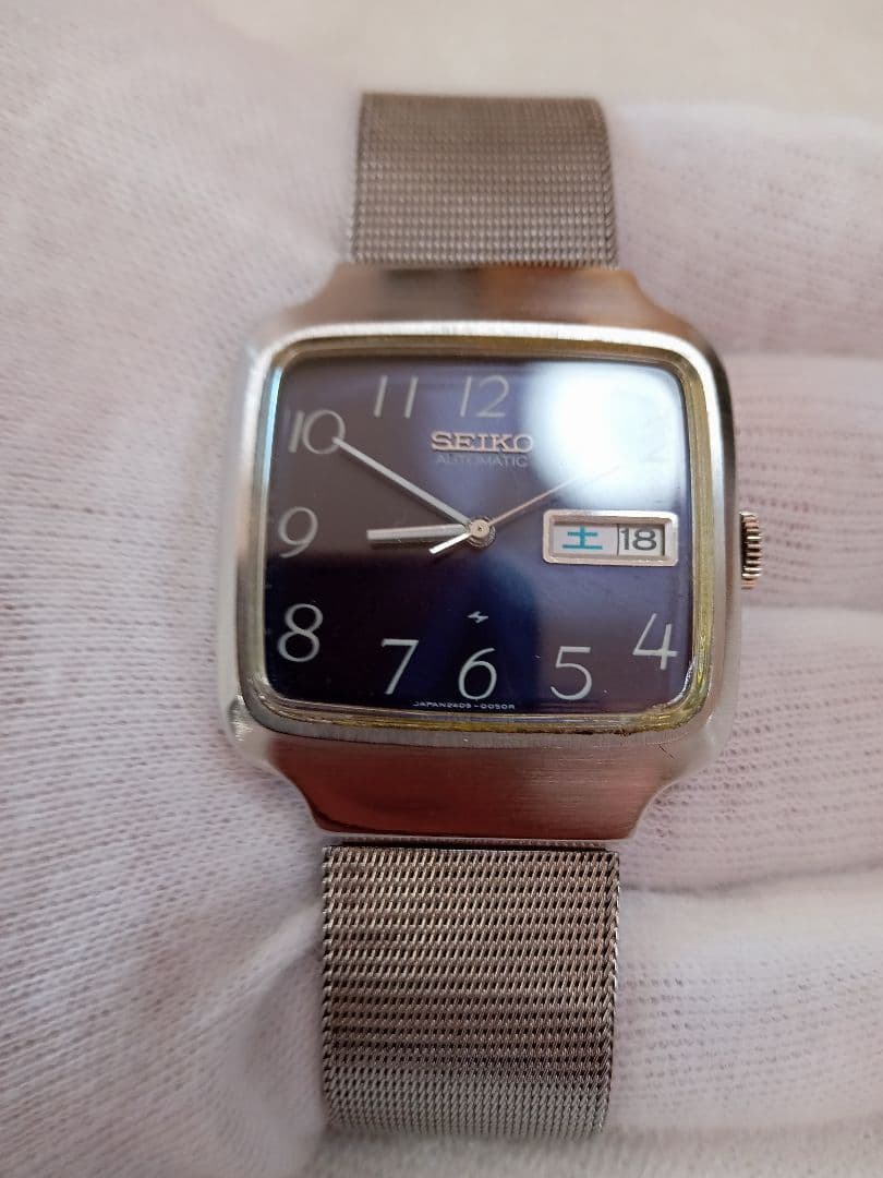 る*】様 SEIKO　アンティーク　機械式自動巻　スクエア型　機能良好　超美品