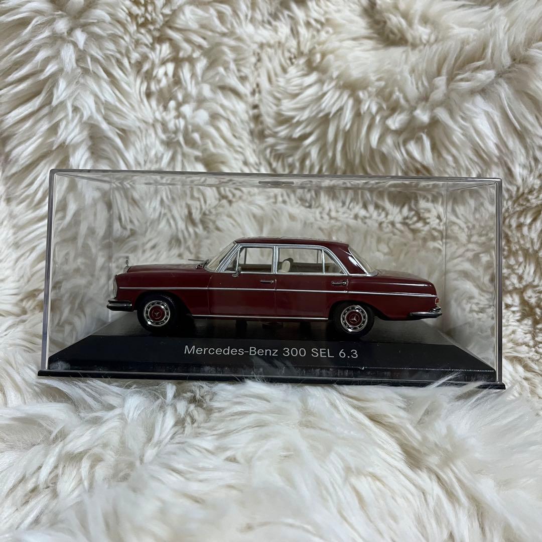 Mercedes-Benz 300 SEL 6.3 ワインレッド 1/43 Mercedes-Benz 300 SEL 6.3 ワインレッド 1/43