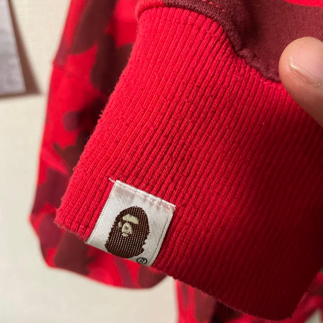 A Bathing Ape 赤迷彩パーカー