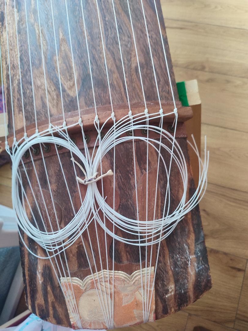 木製筝 13弦 楽譜13冊、琴柱、カバー、爪付