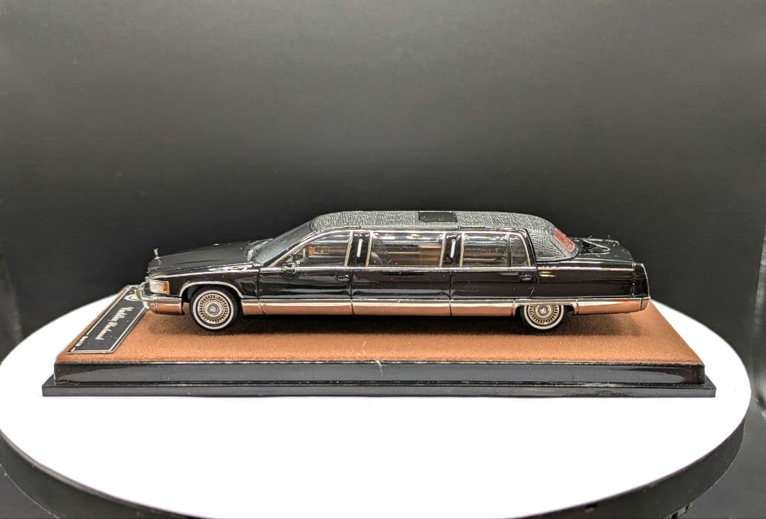 1/64　キャデラック フリート ウッド リムジン
