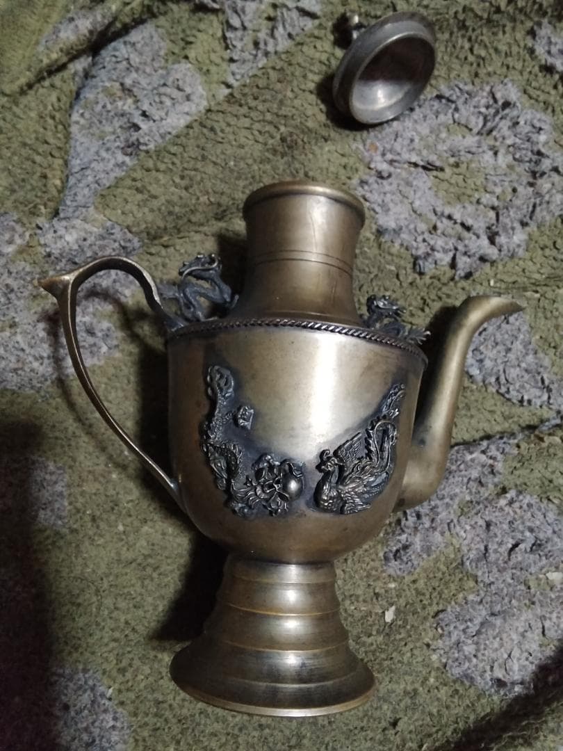 模作中国紋銀製ポット酒器紋銀刻印あり金物で打つときれいな音