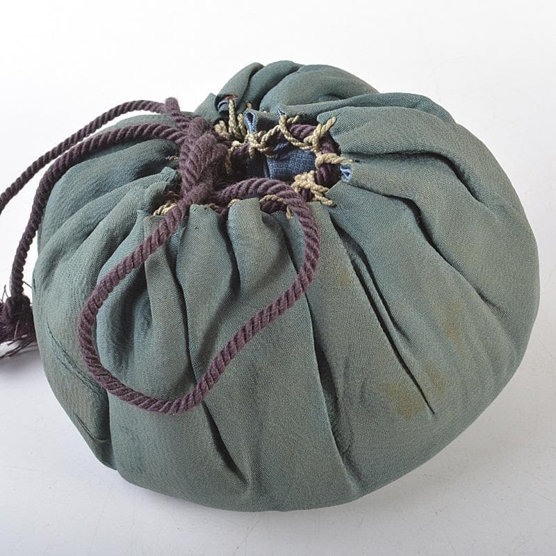 豊楽焼　六代　大喜豊助作　染付鶴文　楽茶碗　九代豊助極め箱　C　R7259