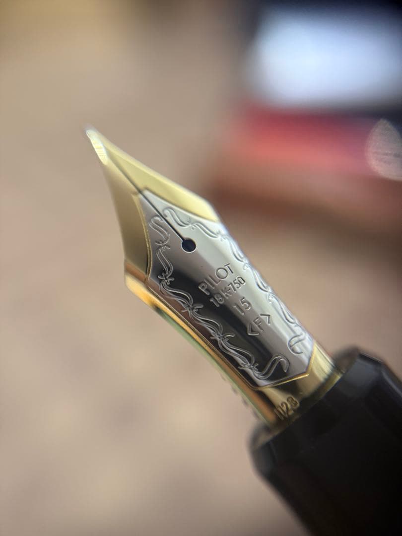 パイロット万年筆845、朱漆