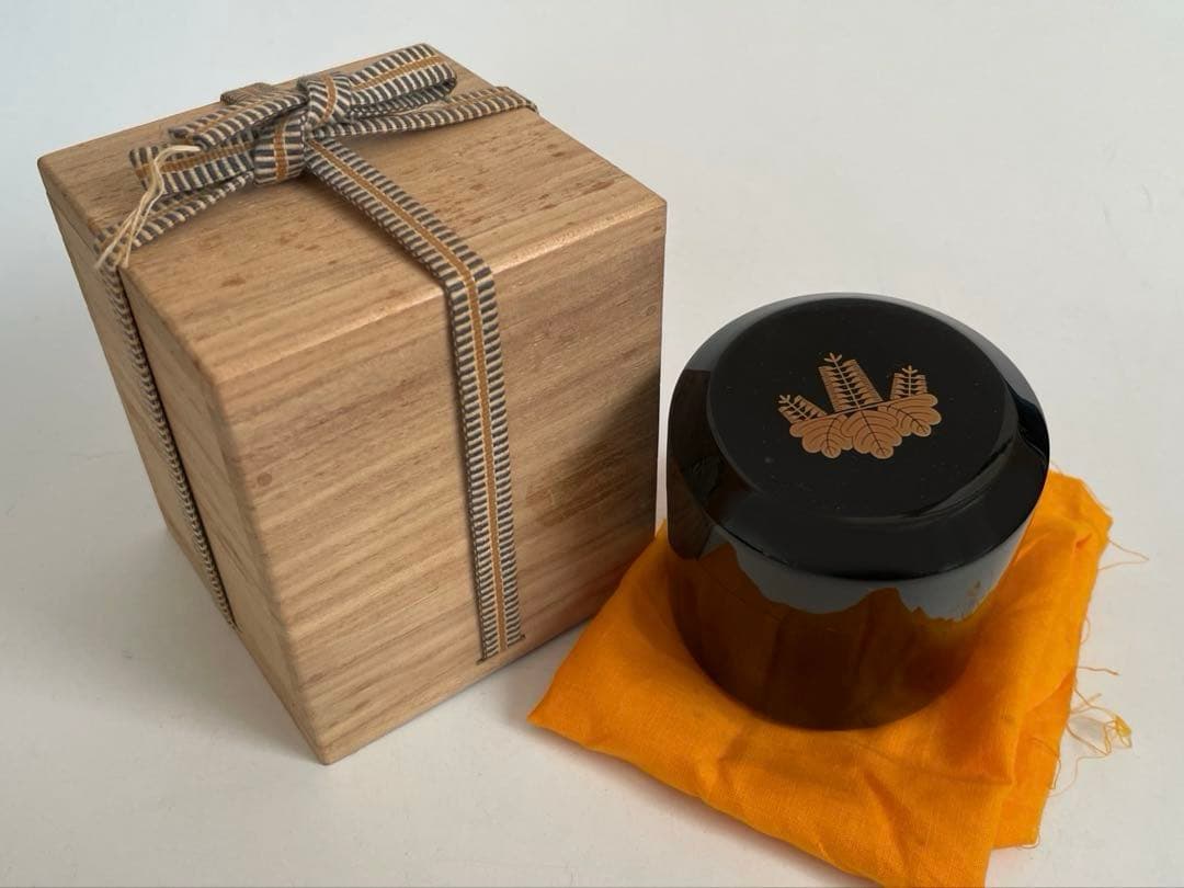 漆芸家 作者不明 箱書なし 箱付き 桐御紋 漆 蒔絵 棗