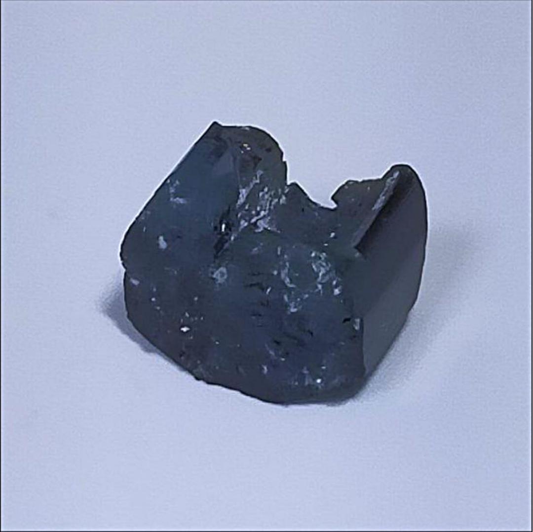 タンザニア産】トリカラー！！エルバイトトルマリンの原石