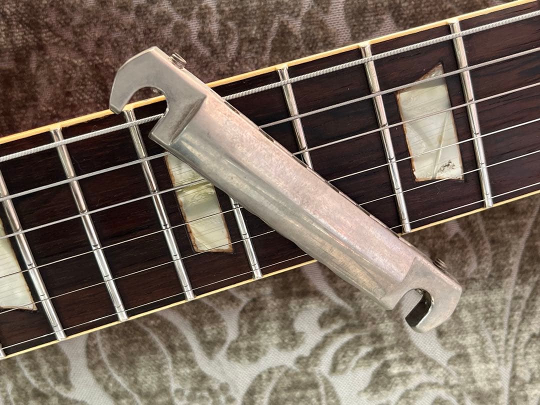 ギブソン 純正 アルミテールピース エイジドヒスコレ イモネジラップ