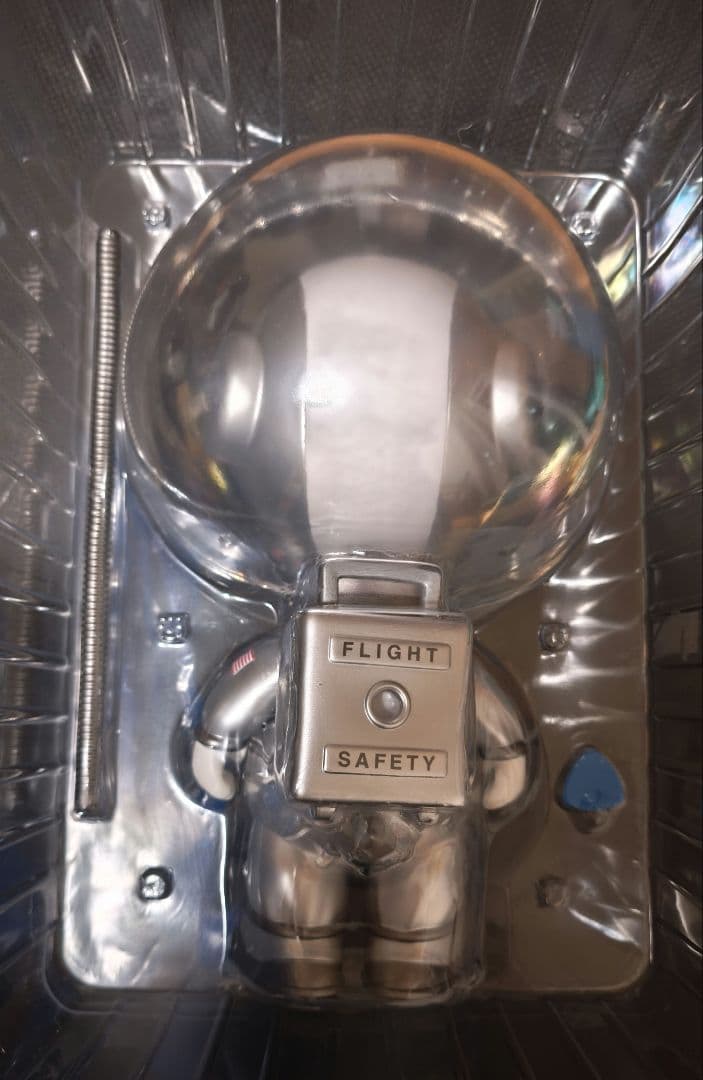 150体限定品　SNOOPY atomosフィギュア