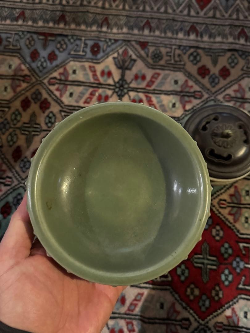 早速半額→更に半額‼️リサイクルFORT‼️中国の青磁で三つ足