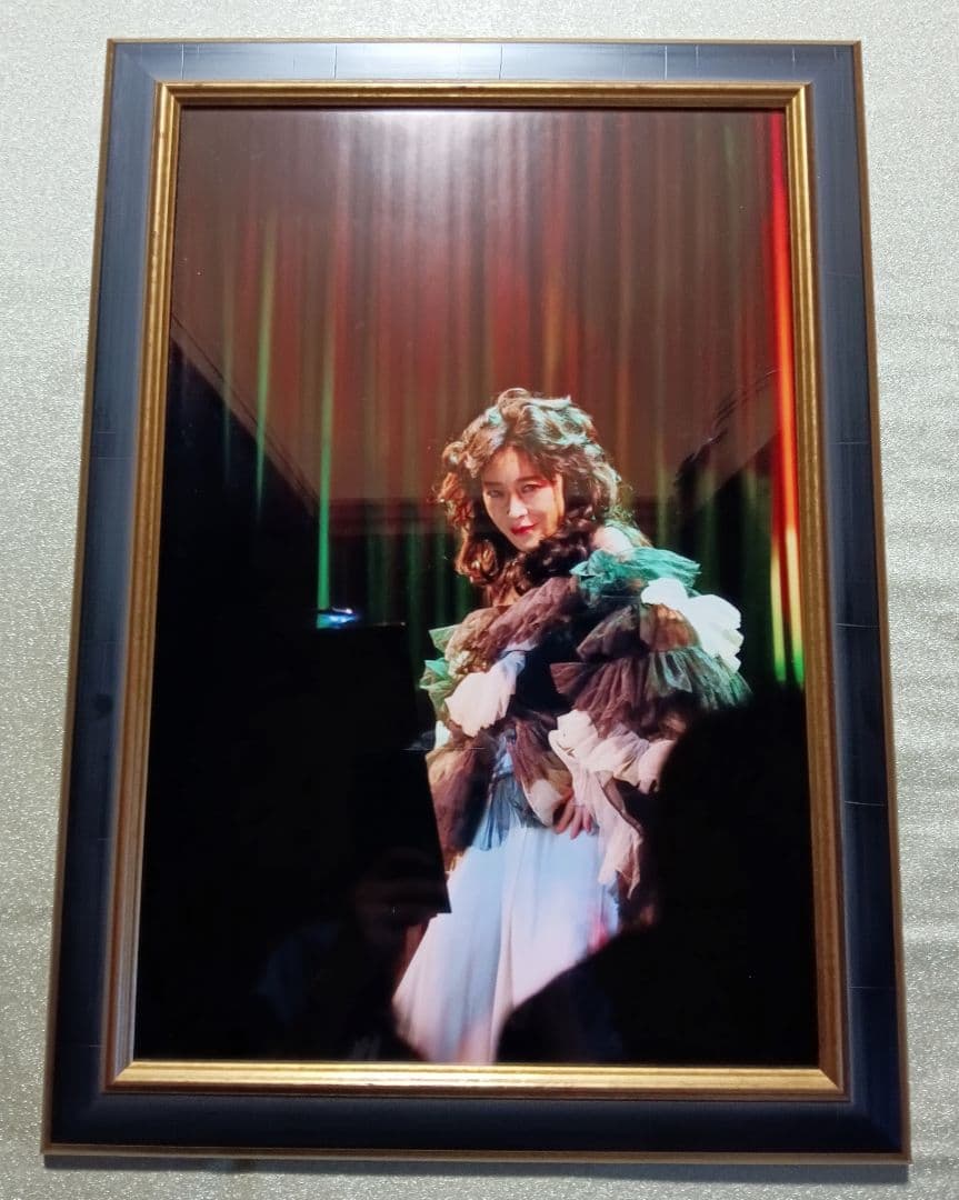 【新品未使用】中森明菜額装ポスター（受注販売商品）