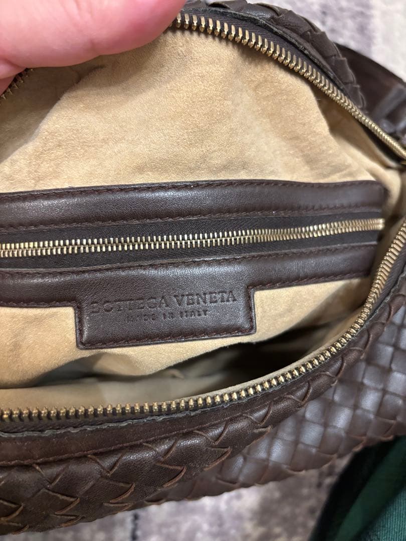 ボッテガべネタ　イントレチャートショルダーバッグ ダークブラウン‼️ お買得品‼️