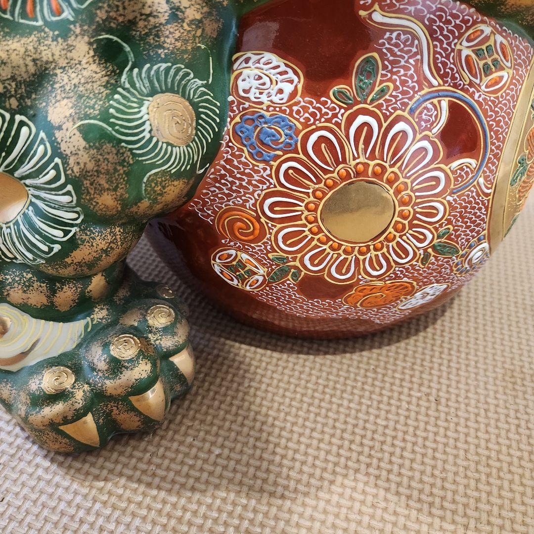 美品】九谷焼 九谷須栄義 狛犬 シーサー/獅子 グリーン金彩 魔除け 玉