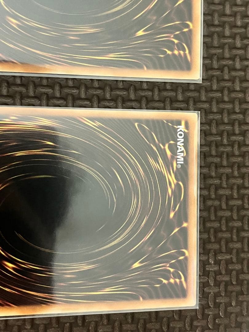 遊戯王　真紅眼の黒竜　ホログラフィックレア　アジア版