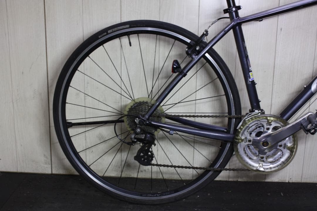 GIANT ESCAPE R3 700C アルミ 24速 470mmグレークロス
