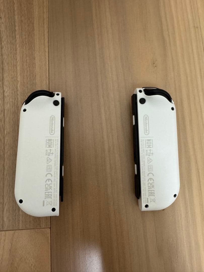 【美品】Nintendo Switch (有機elモデル) ホワイト　おまけ付き