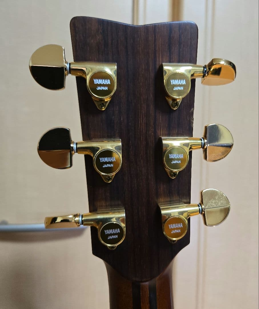 ヤマハLL36 L.R.Baggs. Anthem アコースティックギター