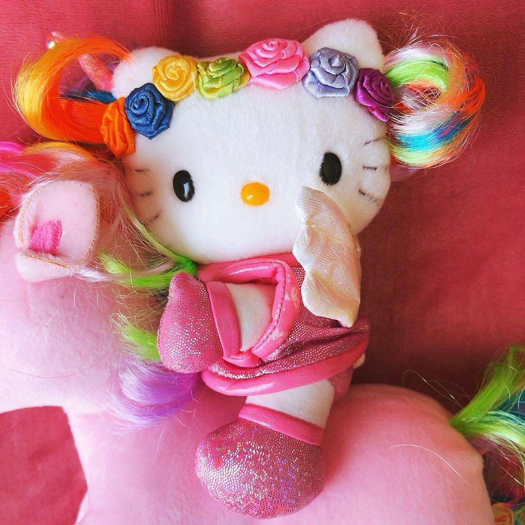 希少激レア　ハローキティ　ぬいぐるみ　ユニコーン　レインボー　ウイングピース