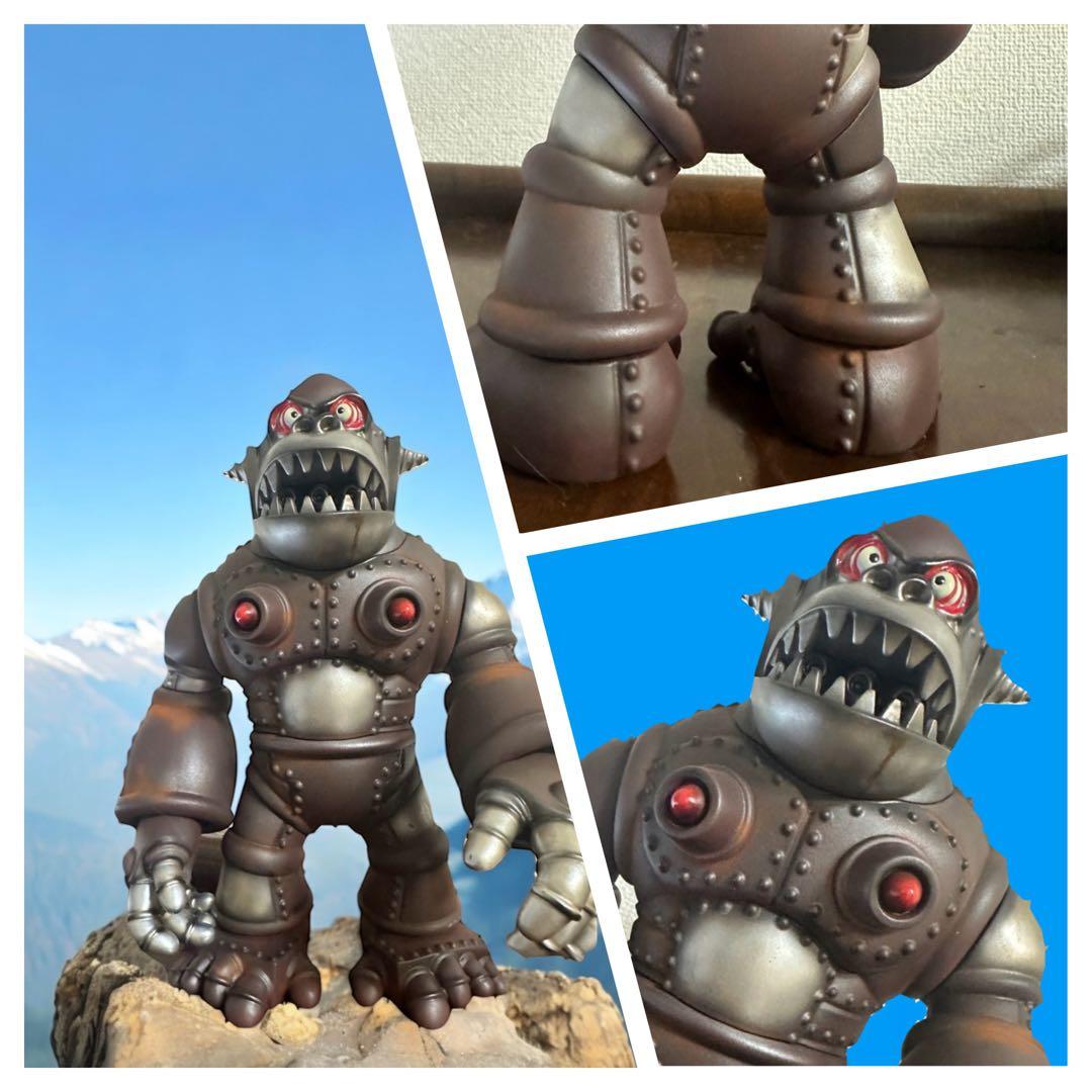 激レア]] Mecha Kong メカコング 1st 赤目天使 ソフビ