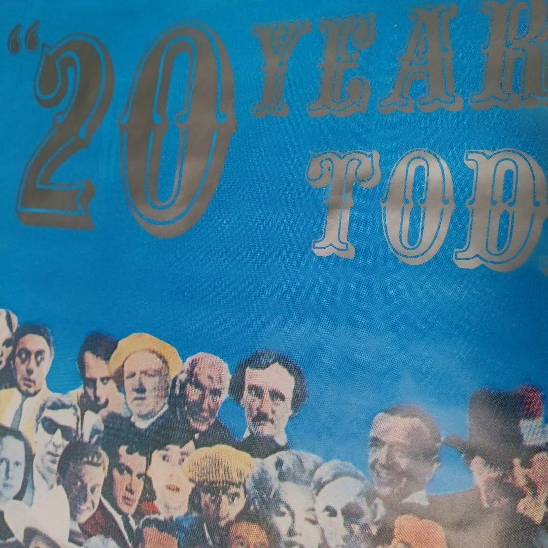 BEATLES 大判ポスター サージェント・ペパーズ・ロンリー・ハーツ