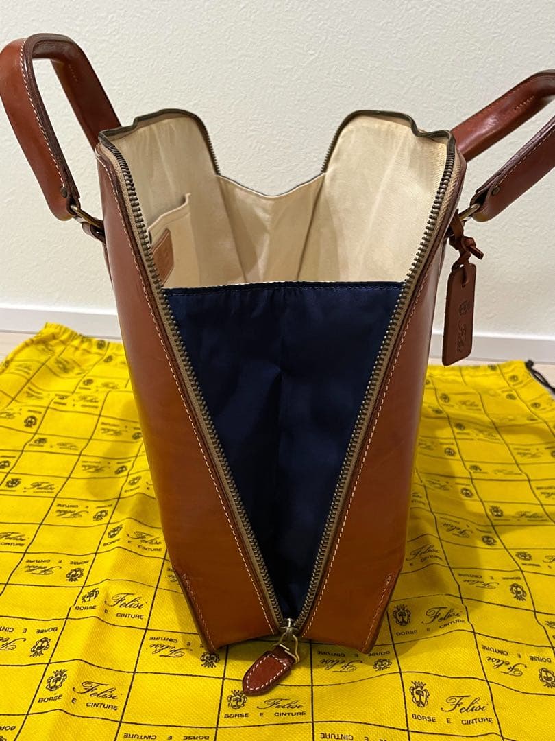 Felisi 1829 オールレザーブリーフケース