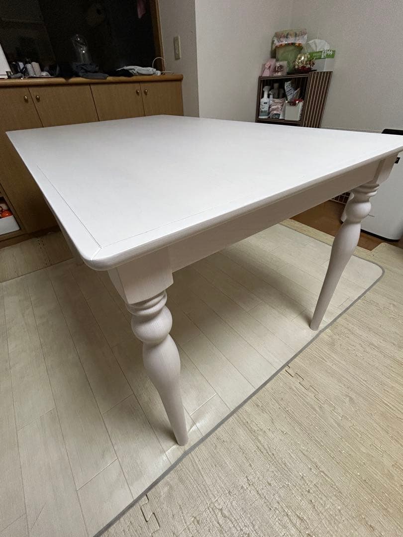 フランフラン☆アルパ　ダイニングテーブルホワイト　W1300×D800×H730