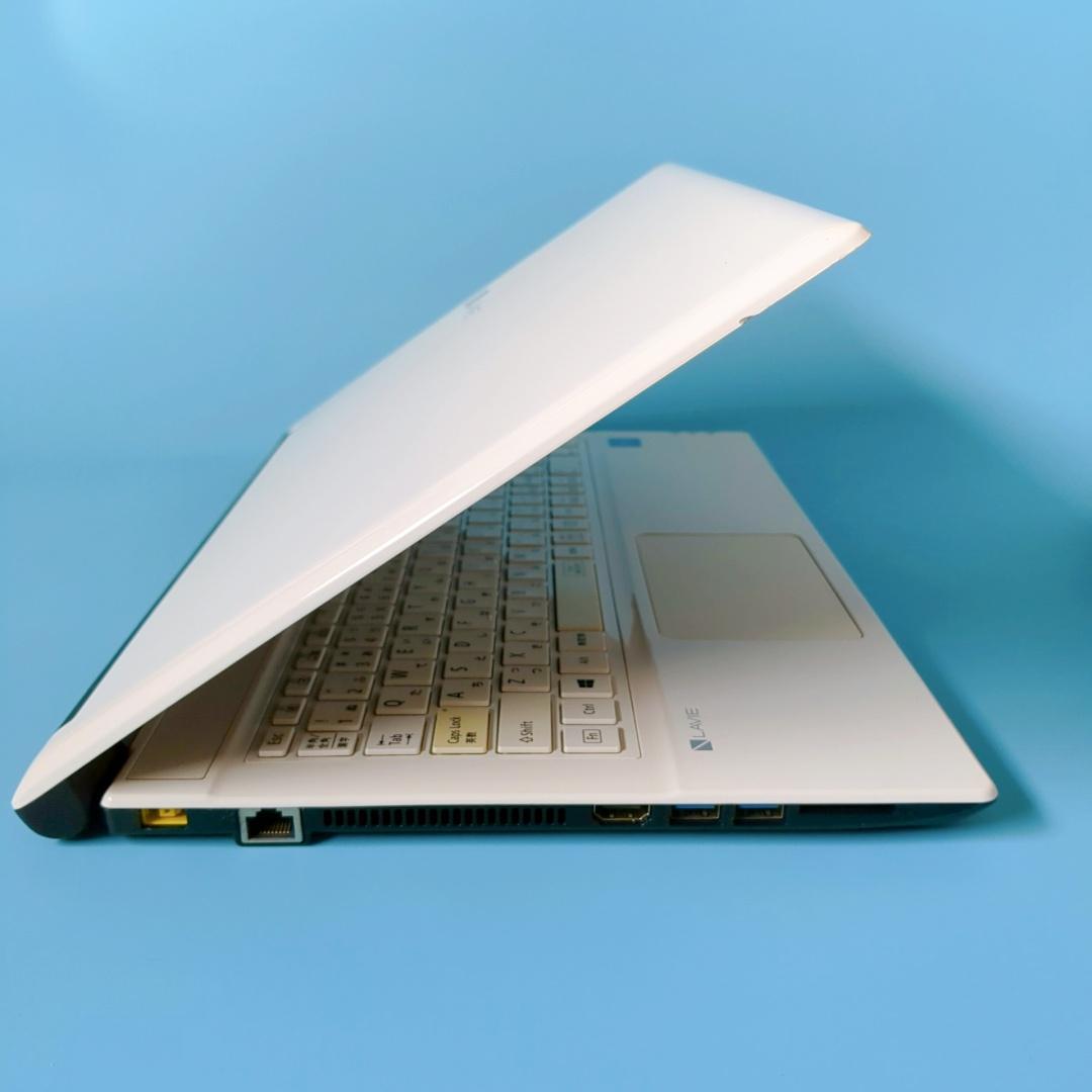 新品SSD爆速✨メモリ8GB爆速SSDで快適♪設定済ですぐ使える白ノート