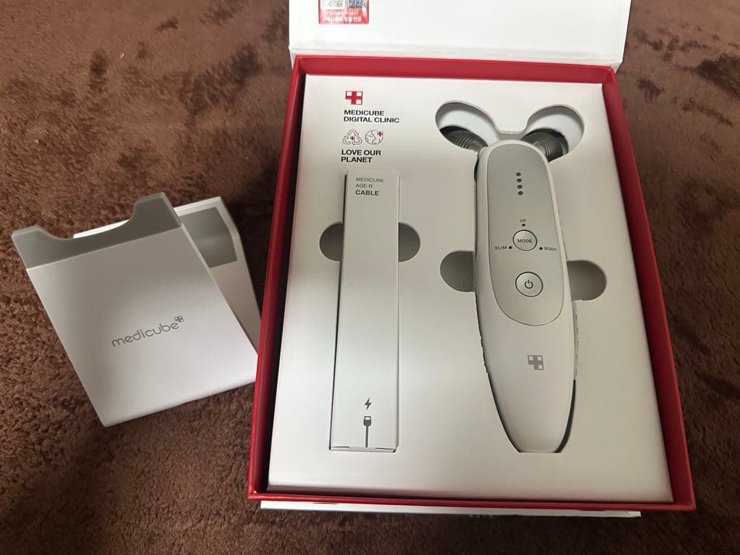 AGE-R DERMA EMS SHOT 美顔器 - メルカリ