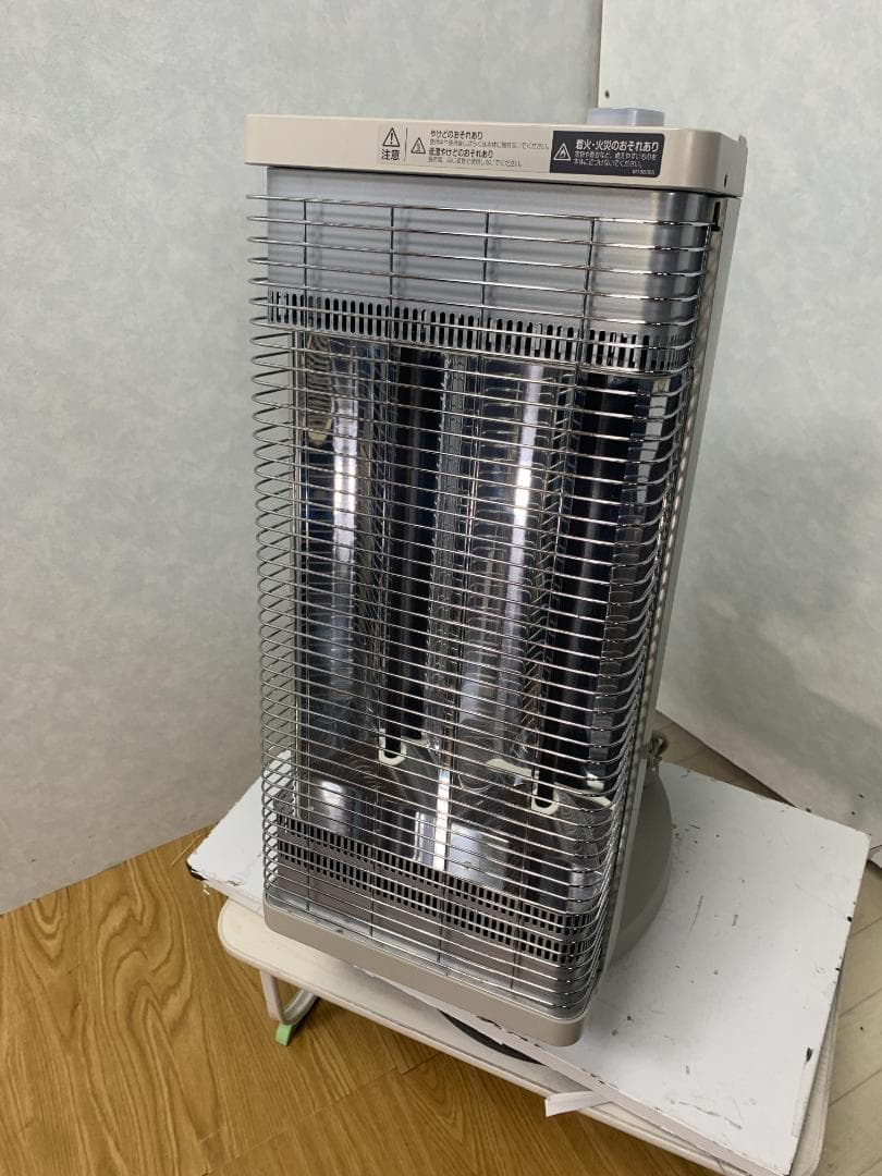 根付(netsuke) 犬の根付 玉山作 木製 江戸時代