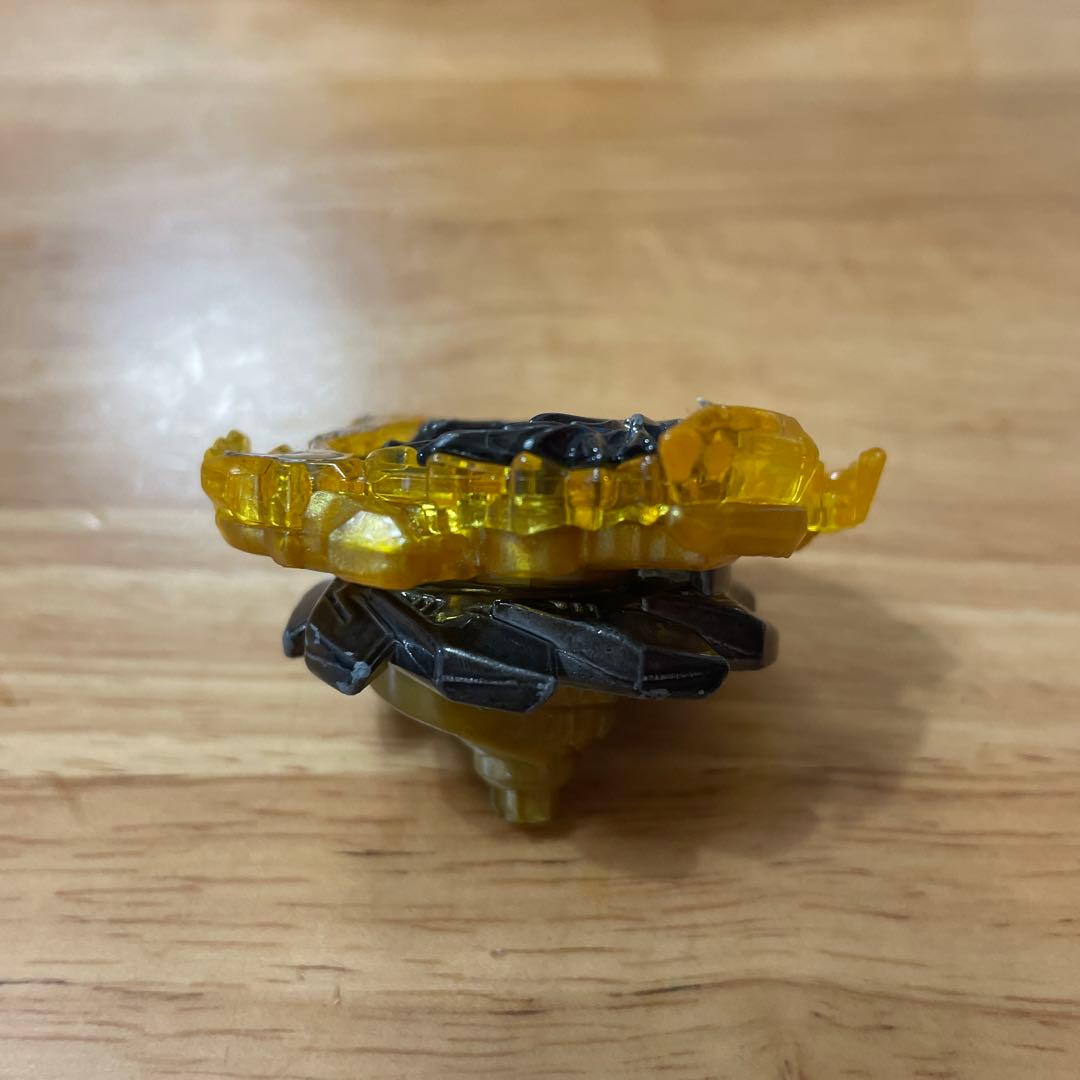 ベイブレードバーストロストロンギヌス黒龍ver