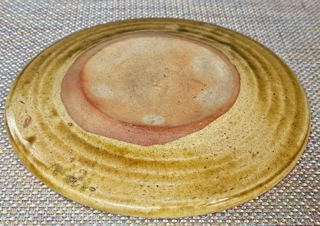 江戸時代後期～明治時代初期　黄瀬戸　織部　彫り絵付　すすきの図　行灯皿　灯り皿