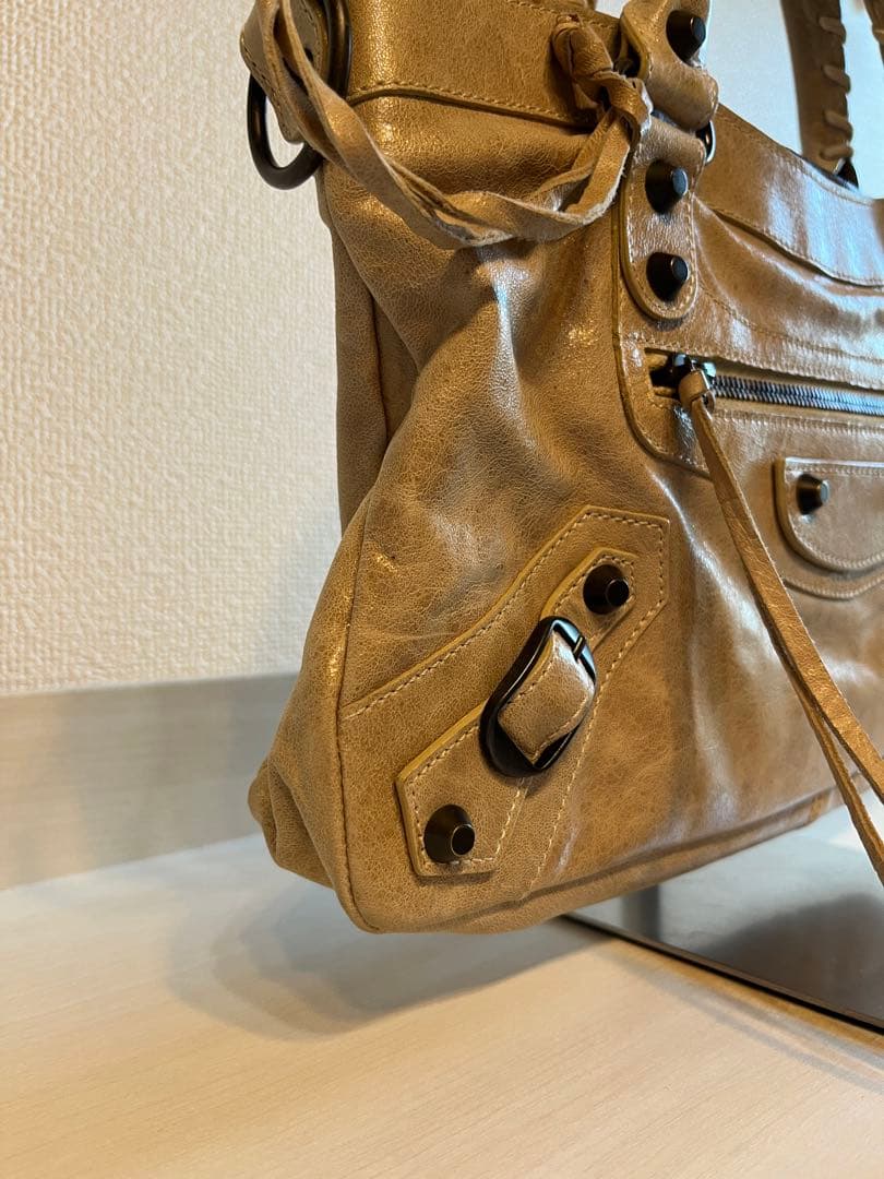 BALENCIAGA FIRST 2008 ザ ファースト ベージュ　タグ付き