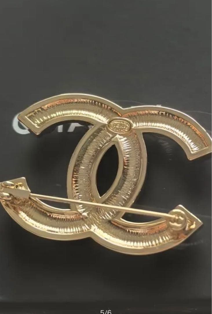 CHANEL CCロゴ ブローチ ゴールド ピンク レシートなどの付属品あり