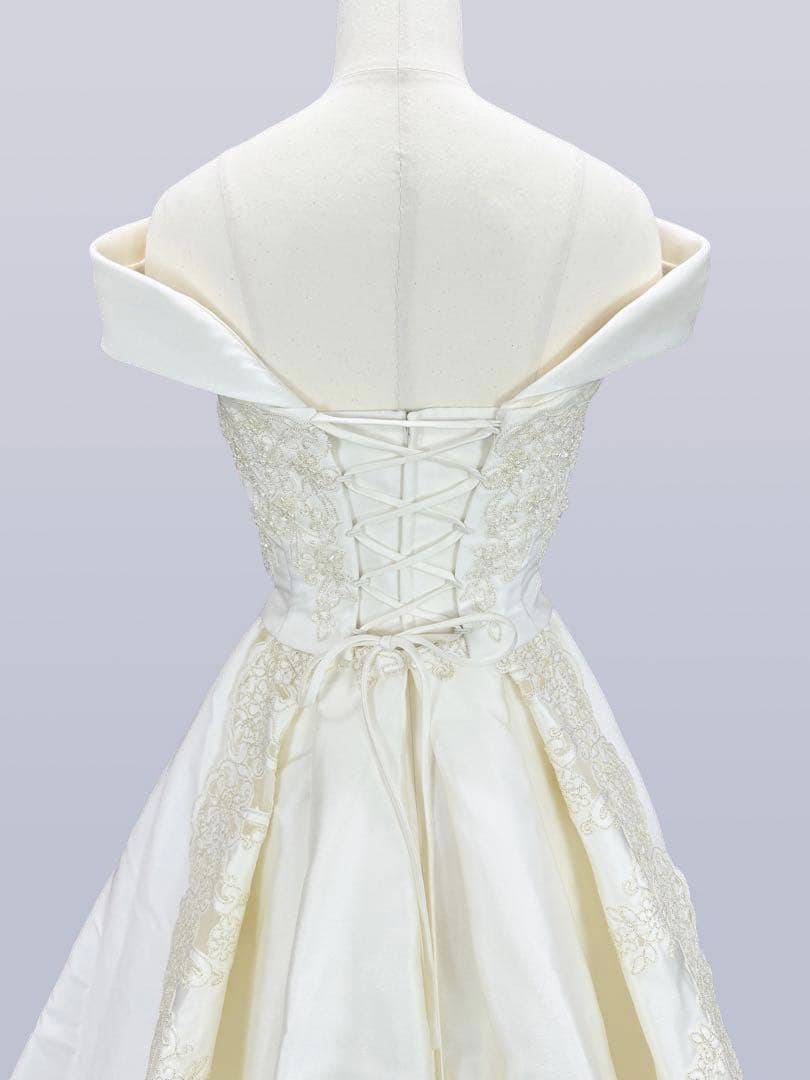 ⚠️お値下げ中【美品】定価42万 オーダー Aライン ロングトレーン ウェディング