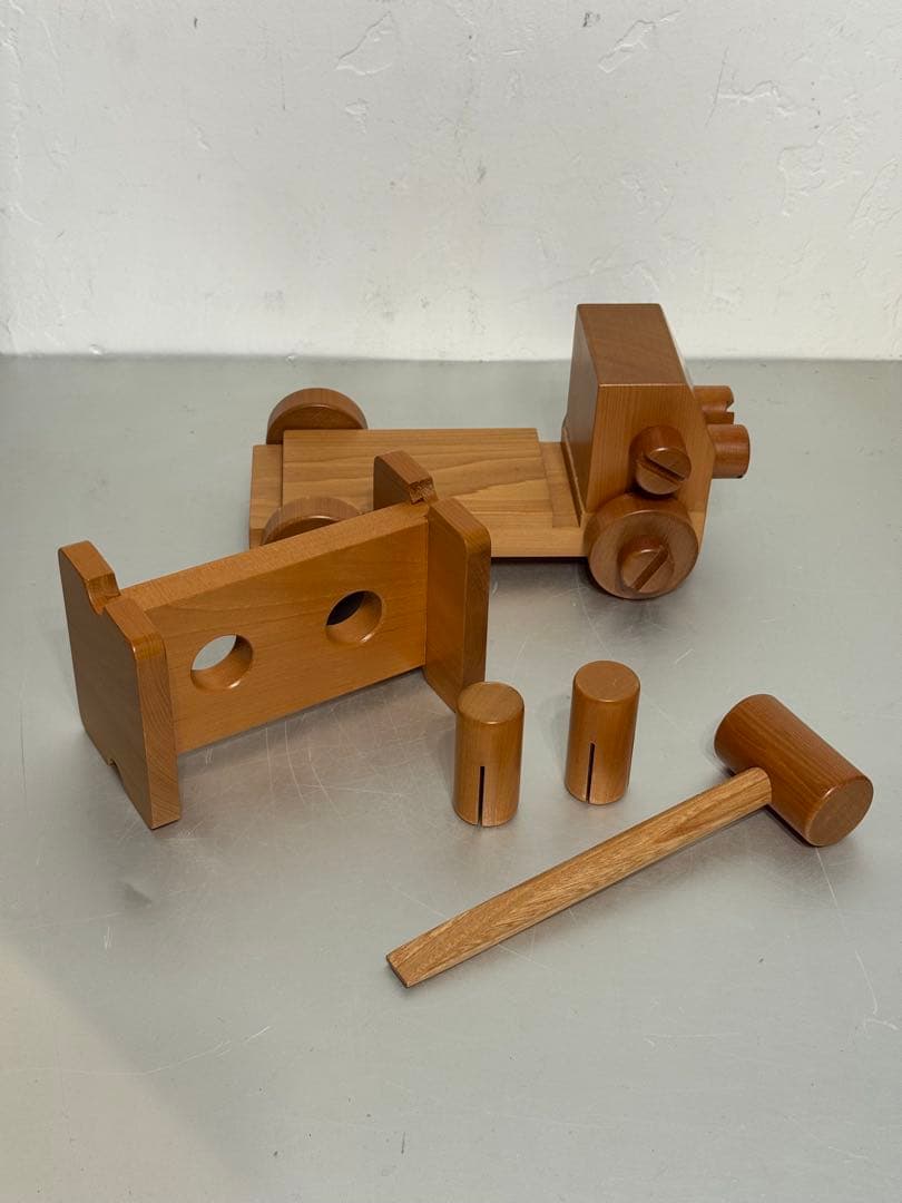 寺内定夫 木のおもちゃ4つセット あひる ひと トンカチぐるま イスと