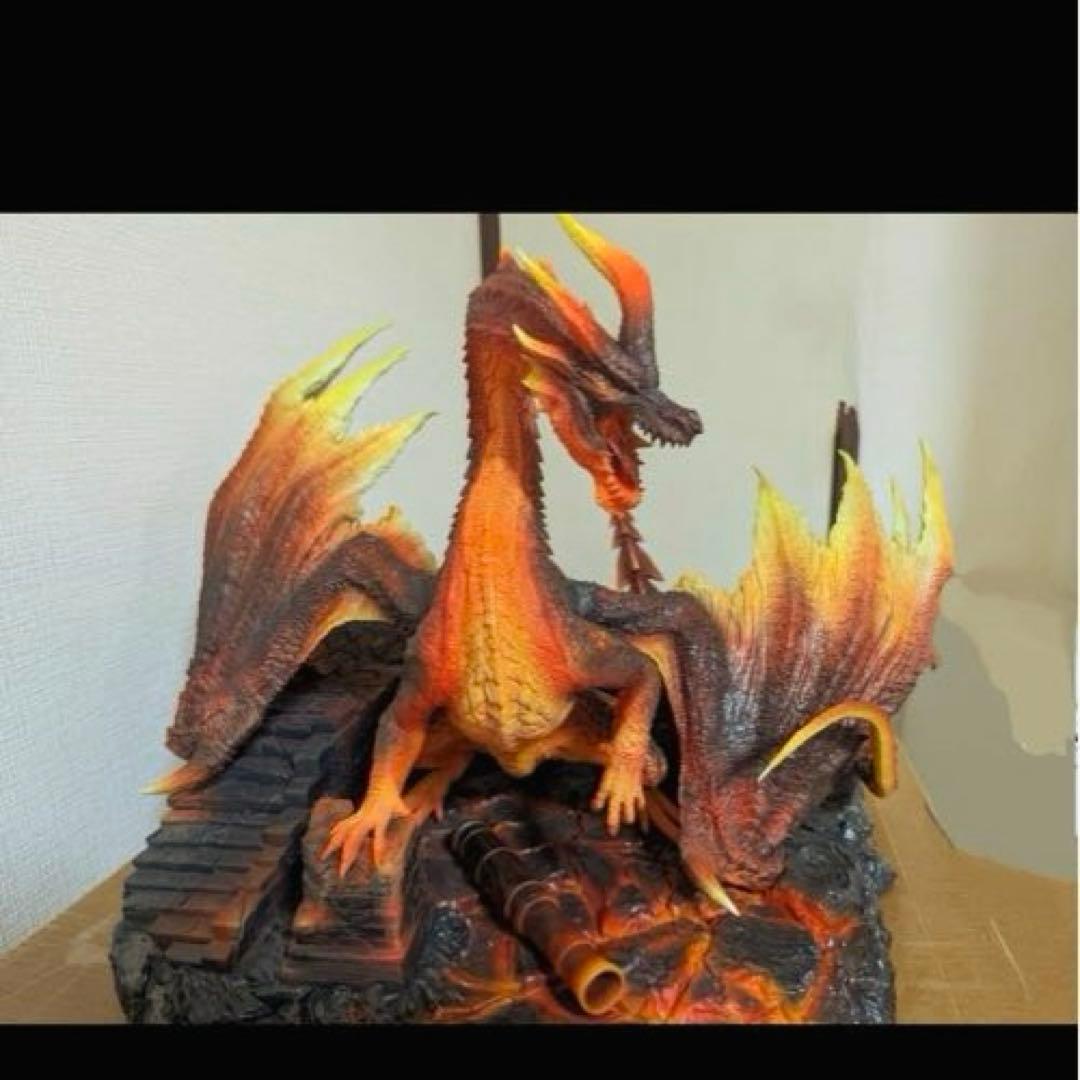 モンスターハンター 紅龍ミラボレアス（ミラバルカン） スタチュー