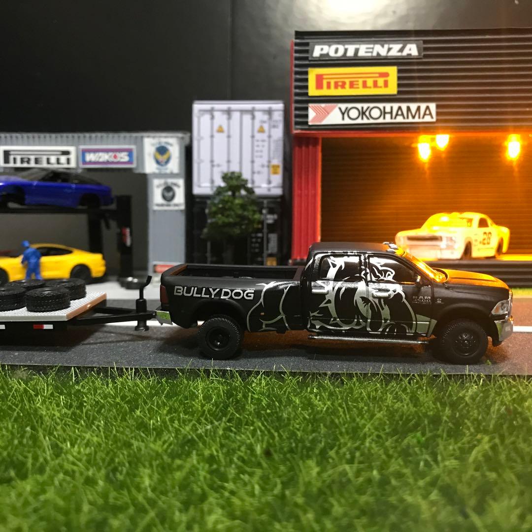 RAM3500 BULL DOGデザイン ロングトラックと ベッドトレーラー②