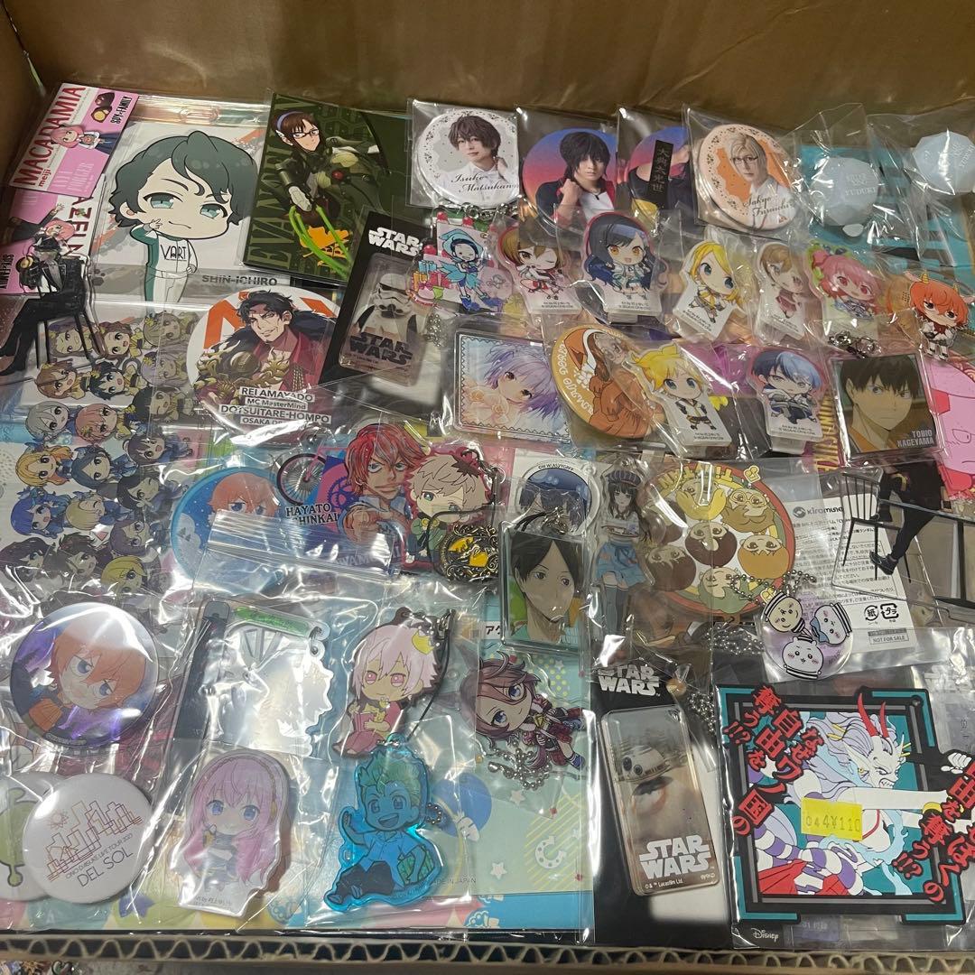大量/詰め合わせ】アニメ雑貨まとめ400点以上！