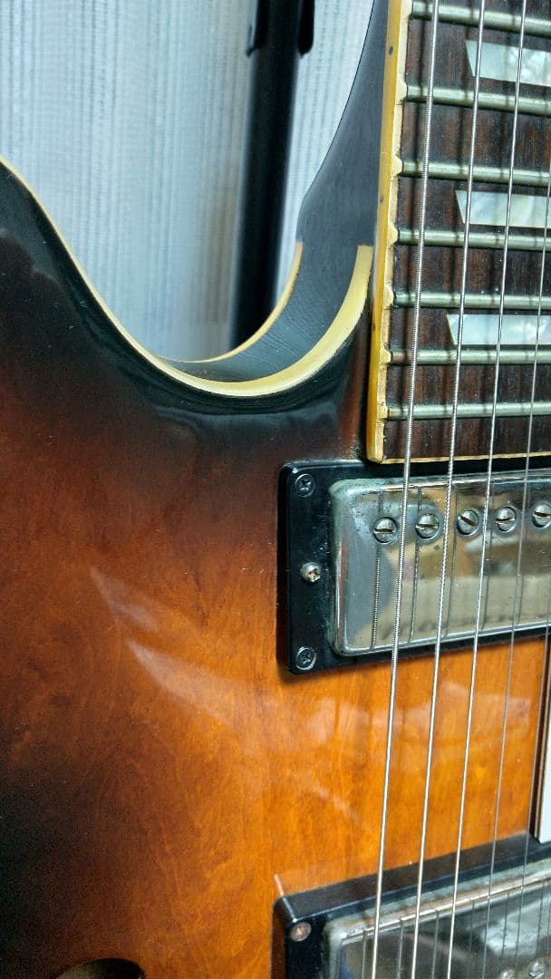 エピフォン リビエラ サンバースト ベージュラベル(1982年マツモク製)