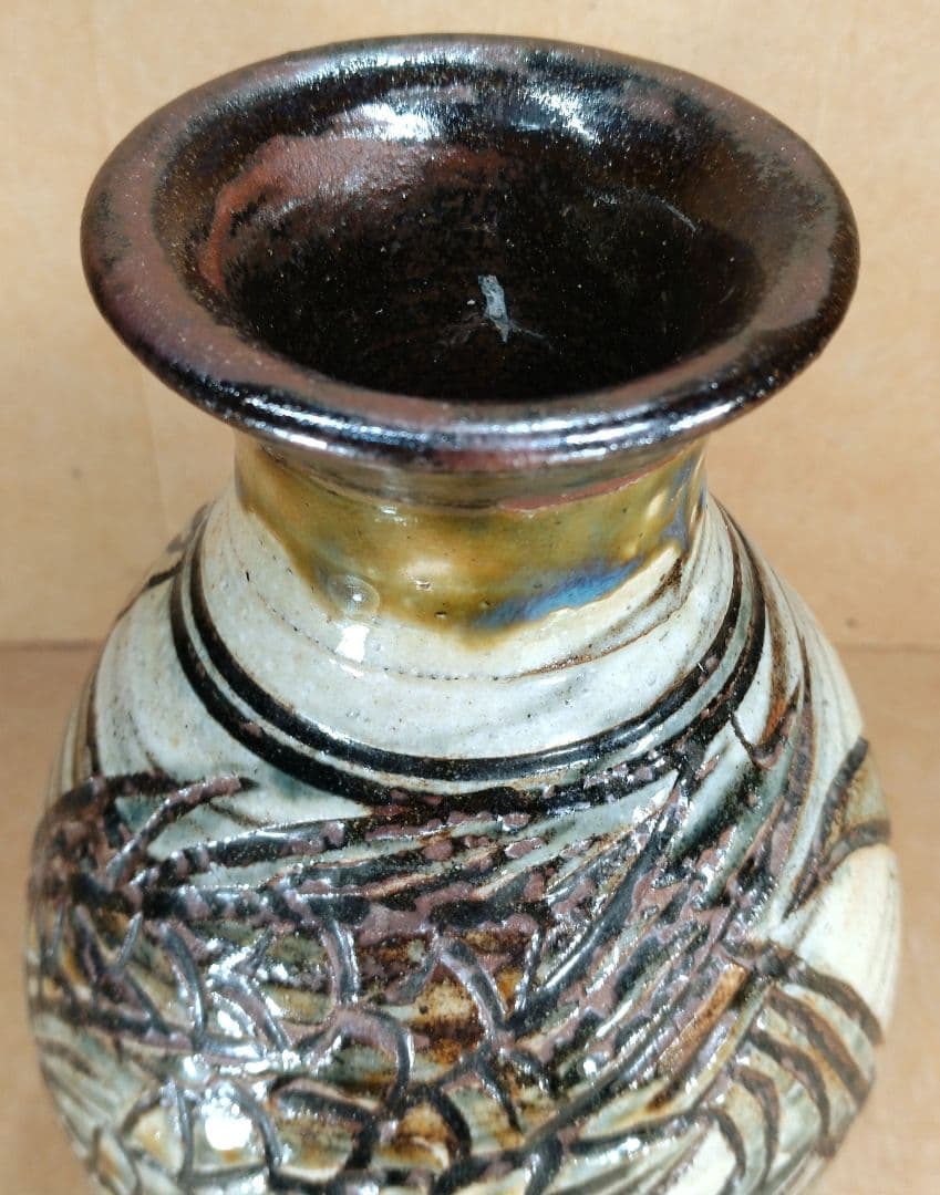 本物保証】金城次郎 魚紋花瓶(魚2）共箱 栞 人間国宝 壷屋焼