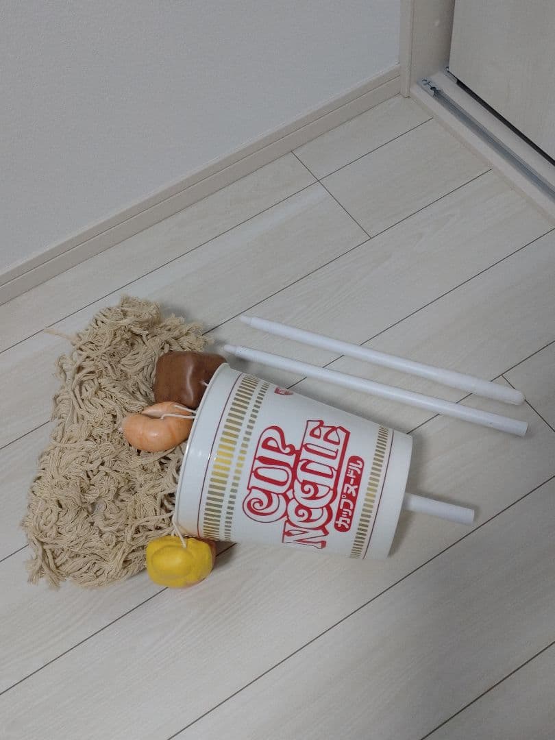 日清　おうちモップヌードル　カップヌードルクエスト　モップ　キャンペーン