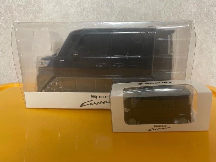 スペーシアカスタムmk 53s1/18サイズサンプルカラー黒色